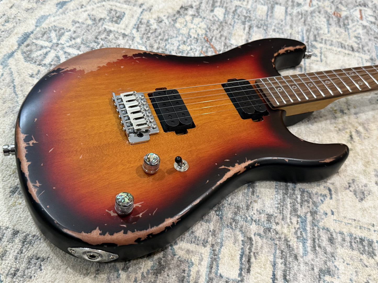 Dhatarattha Performance DST – Sunburst Relic